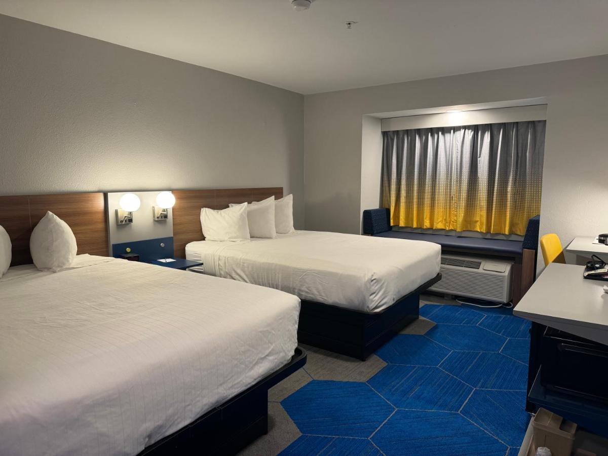 Microtel Inn And Suites Independence Dış mekan fotoğraf