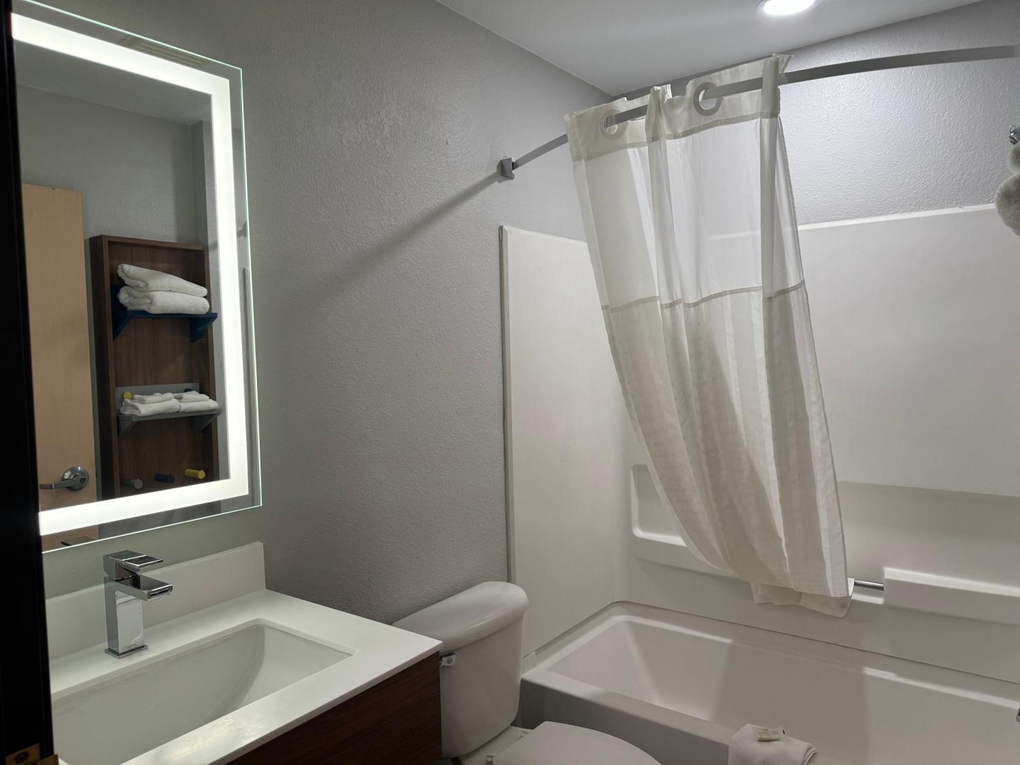 Microtel Inn And Suites Independence Dış mekan fotoğraf